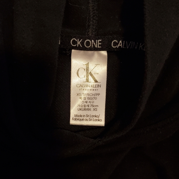 Calvin Klein Black Cropped Hoodie - Picture 3 of 4